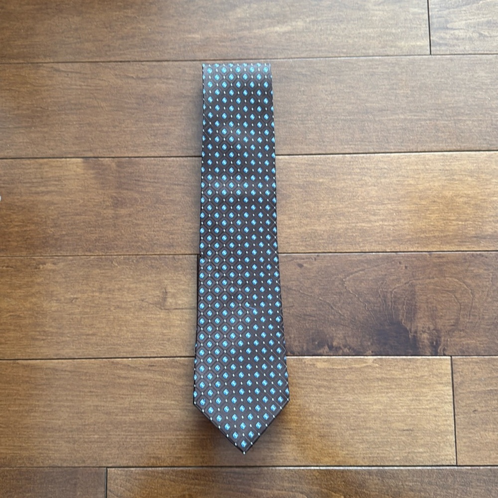 Nautica tie